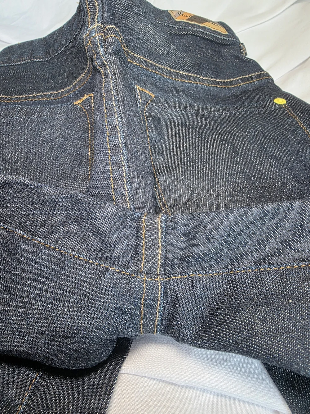 Paul Smith Vintage Early 2000s Men's Dark Wash Wide Legged Denim Size 28